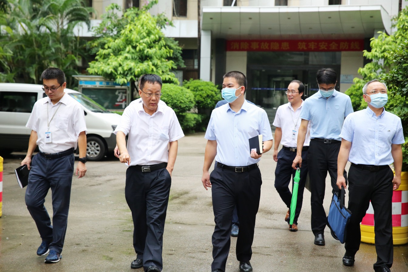 羅湖區(qū)左金平副區(qū)長(zhǎng)率隊(duì)來公司調(diào)研